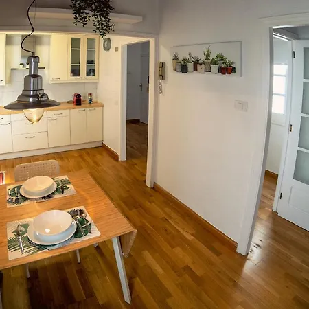 Nebrija شقة سانتا كروز دي تينيريف